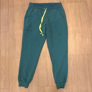 Figs Women’s Cactus Green Joggers with Bright Yellow Drawstrings
